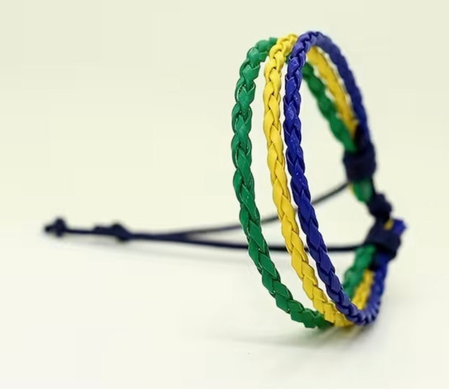 Brazilian wrist braids