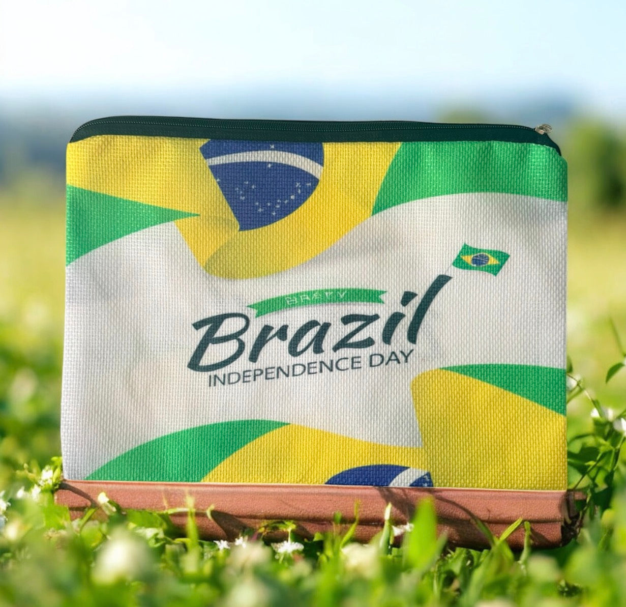 Versatile Brazilian zipped pouch / Make up bag.