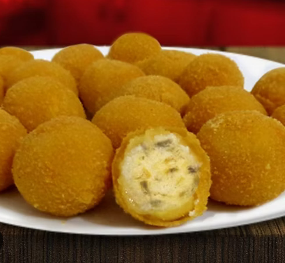 Ze’s Bolinha de Queijo Requeijao com alho poro. From Ze. De PDQ. 50 units