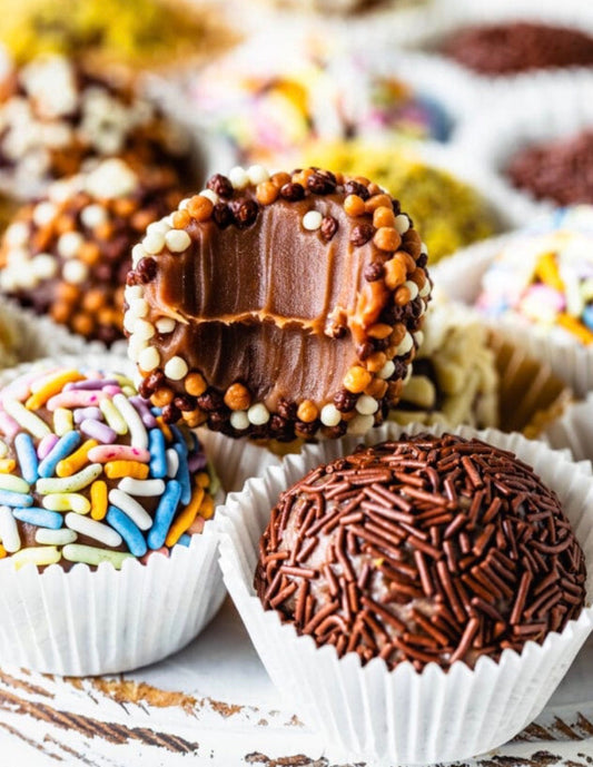 🍫 Brigadeiros Brasileiros: História, Cultura e Como Fazer em Casa  🍫 A Sweet Slice of Brazilian History